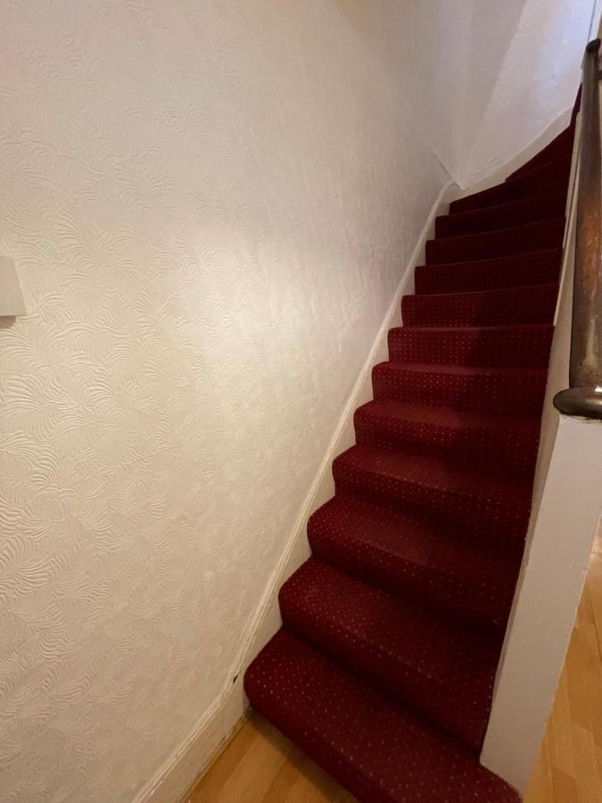 Elmdene Road Apartment Londra Exterior foto